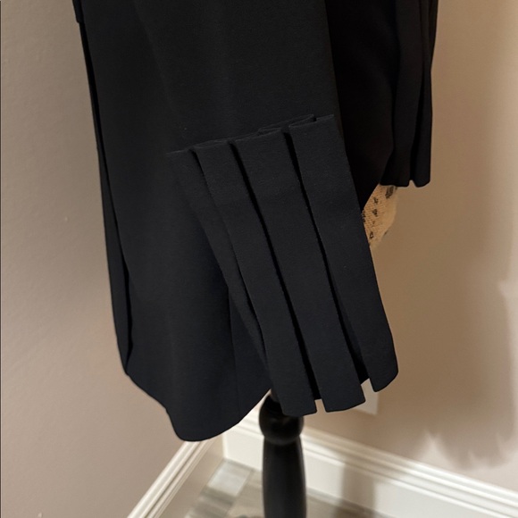 Anne Fontaine Black Pleated Blazer - Picture 5 of 12